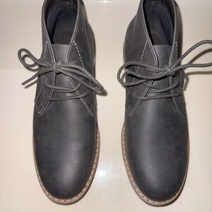 Men's Gray Chukka Boots Mens Size 8